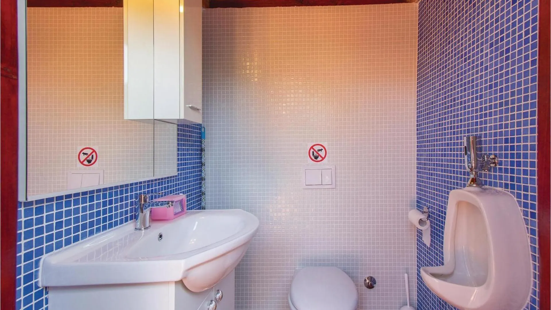 Gorgeous Home In Nerezine With House Sea View Holiday home