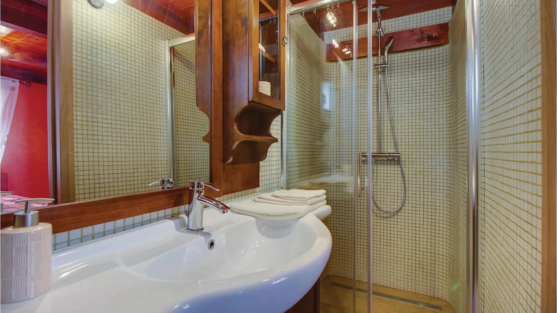 Gorgeous Home In Nerezine With House Sea View 0*,
